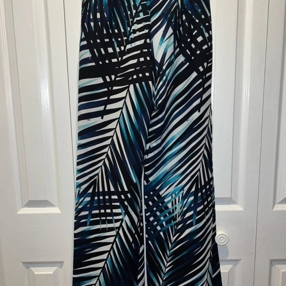 TRINA TURK Pants‎ - Picture 3 of 5